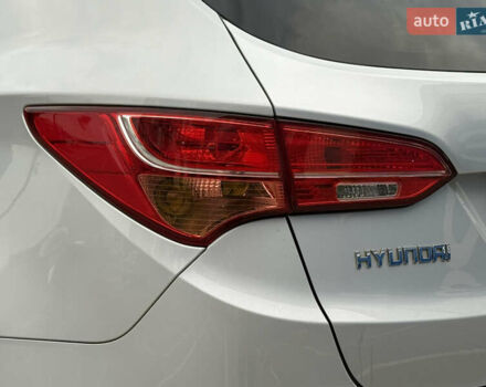 Серый Хендай Санта Фе, объемом двигателя 2.2 л и пробегом 185 тыс. км за 17999 $, фото 22 на Automoto.ua