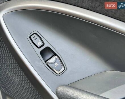 Серый Хендай Санта Фе, объемом двигателя 2 л и пробегом 129 тыс. км за 19000 $, фото 33 на Automoto.ua