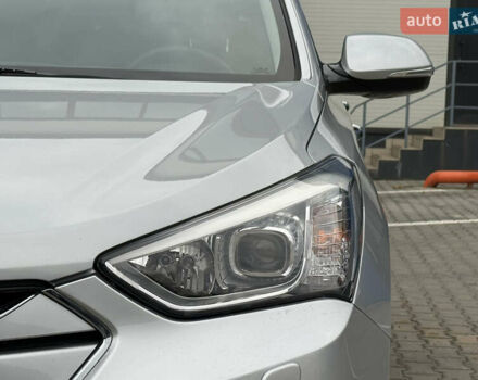 Серый Хендай Санта Фе, объемом двигателя 2.2 л и пробегом 185 тыс. км за 18550 $, фото 17 на Automoto.ua