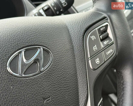 Серый Хендай Санта Фе, объемом двигателя 2.2 л и пробегом 185 тыс. км за 18350 $, фото 59 на Automoto.ua