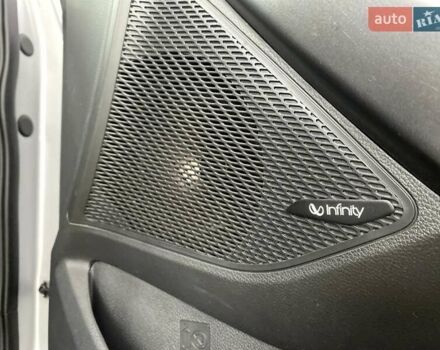 Серый Хендай Санта Фе, объемом двигателя 2 л и пробегом 130 тыс. км за 14700 $, фото 19 на Automoto.ua