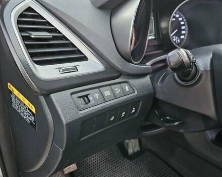 Сірий Хендай Санта Фе, об'ємом двигуна 2 л та пробігом 164 тис. км за 18800 $, фото 16 на Automoto.ua