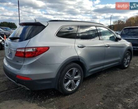 Серый Хендай Санта Фе, объемом двигателя 3.3 л и пробегом 168 тыс. км за 2200 $, фото 2 на Automoto.ua