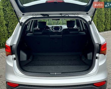 Серый Хендай Санта Фе, объемом двигателя 2 л и пробегом 194 тыс. км за 17900 $, фото 40 на Automoto.ua