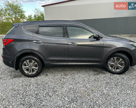 Сірий Хендай Санта Фе, об'ємом двигуна 2.36 л та пробігом 132 тис. км за 15200 $, фото 3 на Automoto.ua