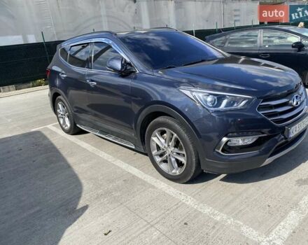Серый Хендай Санта Фе, объемом двигателя 2 л и пробегом 250 тыс. км за 18000 $, фото 6 на Automoto.ua