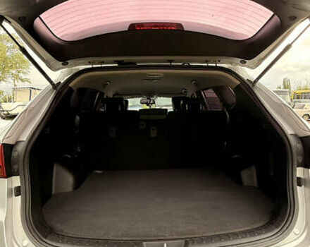 Серый Хендай Санта Фе, объемом двигателя 2 л и пробегом 126 тыс. км за 19000 $, фото 15 на Automoto.ua