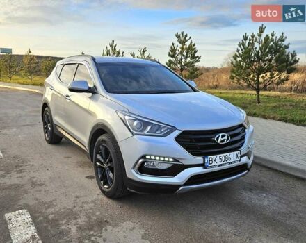 Сірий Хендай Санта Фе, об'ємом двигуна 2 л та пробігом 164 тис. км за 18800 $, фото 1 на Automoto.ua