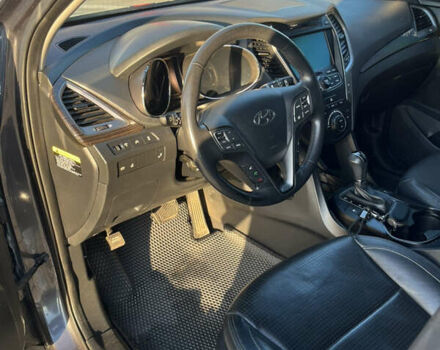 Сірий Хендай Санта Фе, об'ємом двигуна 2 л та пробігом 145 тис. км за 14600 $, фото 17 на Automoto.ua