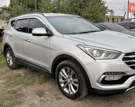 Серый Хендай Санта Фе, объемом двигателя 2 л и пробегом 126 тыс. км за 19000 $, фото 9 на Automoto.ua