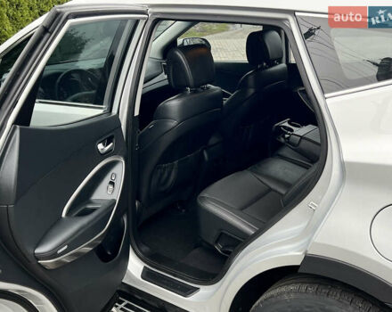 Серый Хендай Санта Фе, объемом двигателя 2 л и пробегом 194 тыс. км за 17900 $, фото 23 на Automoto.ua