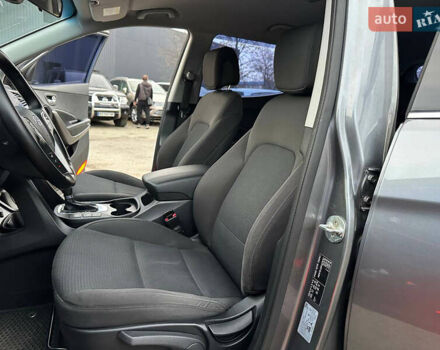 Сірий Хендай Санта Фе, об'ємом двигуна 2.4 л та пробігом 147 тис. км за 17400 $, фото 15 на Automoto.ua