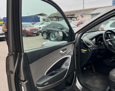 Серый Хендай Санта Фе, объемом двигателя 2.4 л и пробегом 156 тыс. км за 13800 $, фото 5 на Automoto.ua