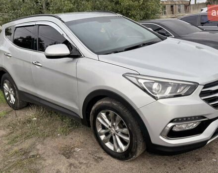 Серый Хендай Санта Фе, объемом двигателя 2 л и пробегом 126 тыс. км за 19000 $, фото 11 на Automoto.ua