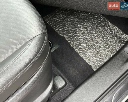 Серый Хендай Санта Фе, объемом двигателя 2 л и пробегом 194 тыс. км за 17900 $, фото 32 на Automoto.ua