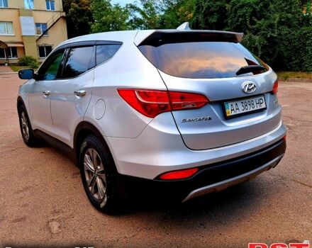 Серый Хендай Санта Фе, объемом двигателя 2.4 л и пробегом 200 тыс. км за 14000 $, фото 3 на Automoto.ua