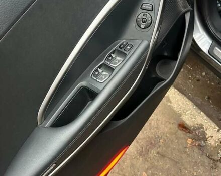 Серый Хендай Санта Фе, объемом двигателя 2.2 л и пробегом 179 тыс. км за 21500 $, фото 23 на Automoto.ua