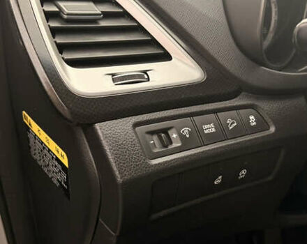 Серый Хендай Санта Фе, объемом двигателя 2 л и пробегом 126 тыс. км за 19000 $, фото 24 на Automoto.ua