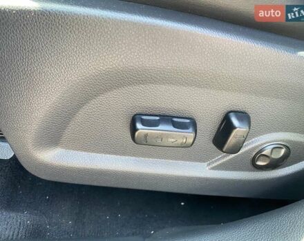 Серый Хендай Санта Фе, объемом двигателя 2.36 л и пробегом 185 тыс. км за 13950 $, фото 15 на Automoto.ua