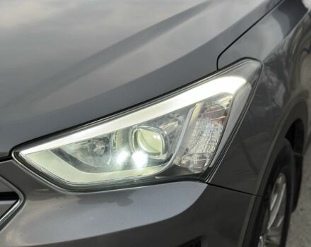 Серый Хендай Санта Фе, объемом двигателя 2.4 л и пробегом 147 тыс. км за 17399 $, фото 23 на Automoto.ua