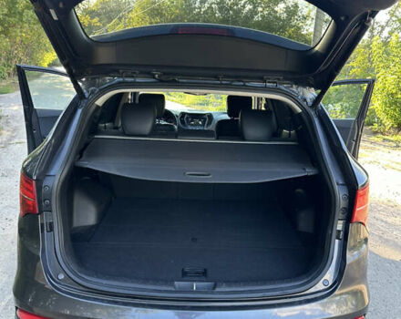 Сірий Хендай Санта Фе, об'ємом двигуна 2 л та пробігом 123 тис. км за 16500 $, фото 36 на Automoto.ua