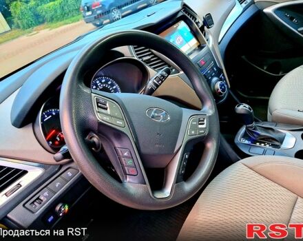 Серый Хендай Санта Фе, объемом двигателя 2.4 л и пробегом 200 тыс. км за 14000 $, фото 2 на Automoto.ua