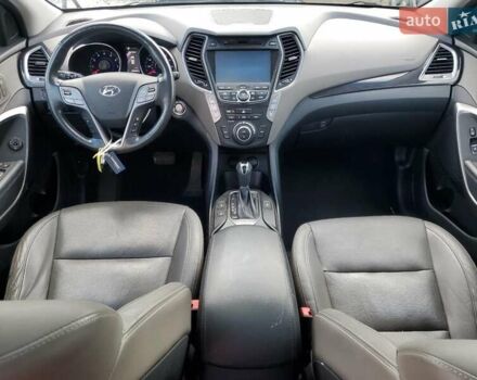 Серый Хендай Санта Фе, объемом двигателя 3.3 л и пробегом 168 тыс. км за 2200 $, фото 7 на Automoto.ua