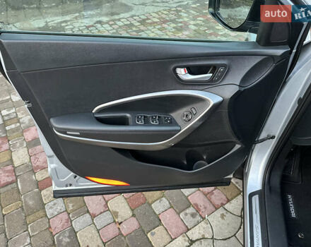 Серый Хендай Санта Фе, объемом двигателя 2.2 л и пробегом 162 тыс. км за 20300 $, фото 22 на Automoto.ua