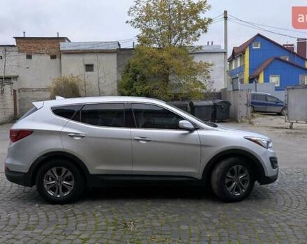 Серый Хендай Санта Фе, объемом двигателя 2.36 л и пробегом 155 тыс. км за 13300 $, фото 6 на Automoto.ua
