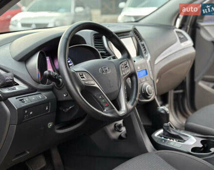 Сірий Хендай Санта Фе, об'ємом двигуна 2.4 л та пробігом 147 тис. км за 17400 $, фото 11 на Automoto.ua