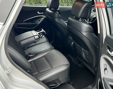 Серый Хендай Санта Фе, объемом двигателя 2 л и пробегом 194 тыс. км за 17900 $, фото 28 на Automoto.ua