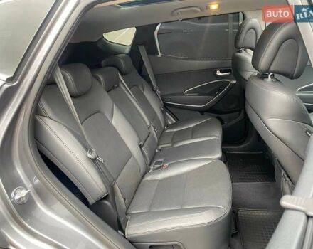 Серый Хендай Санта Фе, объемом двигателя 2.2 л и пробегом 141 тыс. км за 19900 $, фото 14 на Automoto.ua