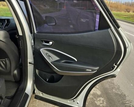 Сірий Хендай Санта Фе, об'ємом двигуна 2 л та пробігом 164 тис. км за 18800 $, фото 23 на Automoto.ua