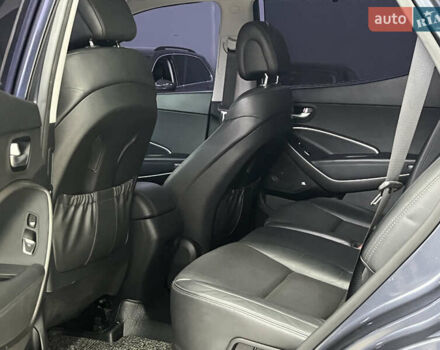 Сірий Хендай Санта Фе, об'ємом двигуна 2.2 л та пробігом 130 тис. км за 18300 $, фото 20 на Automoto.ua