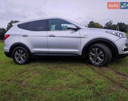 Серый Хендай Санта Фе, объемом двигателя 2.4 л и пробегом 110 тыс. км за 15500 $, фото 8 на Automoto.ua