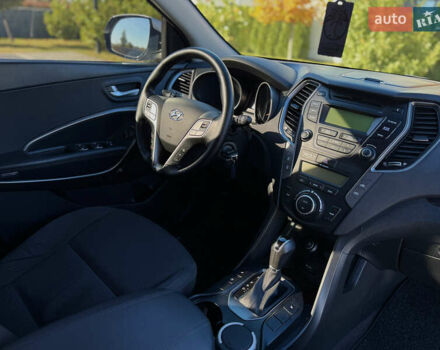 Сірий Хендай Санта Фе, об'ємом двигуна 2.2 л та пробігом 150 тис. км за 17800 $, фото 59 на Automoto.ua