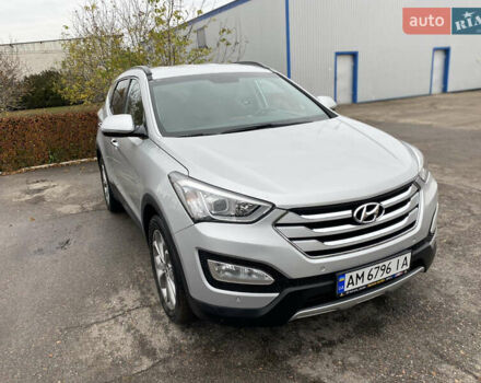 Серый Хендай Санта Фе, объемом двигателя 2 л и пробегом 153 тыс. км за 17500 $, фото 3 на Automoto.ua