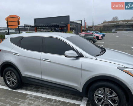 Серый Хендай Санта Фе, объемом двигателя 2.36 л и пробегом 183 тыс. км за 13800 $, фото 22 на Automoto.ua