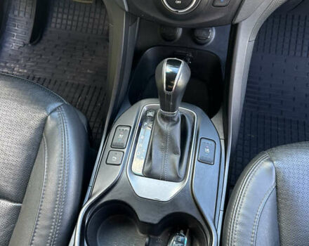 Сірий Хендай Санта Фе, об'ємом двигуна 2 л та пробігом 123 тис. км за 16500 $, фото 22 на Automoto.ua