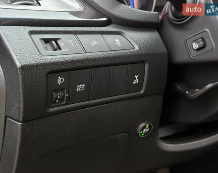 Сірий Хендай Санта Фе, об'ємом двигуна 2.4 л та пробігом 147 тис. км за 17400 $, фото 17 на Automoto.ua