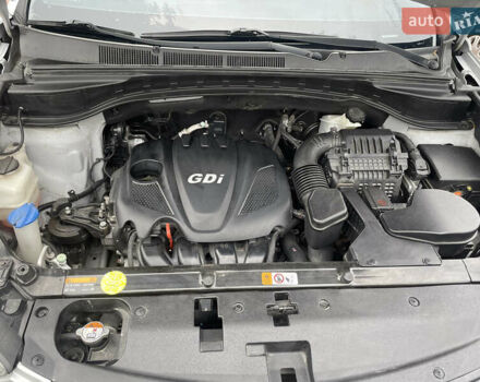 Серый Хендай Санта Фе, объемом двигателя 2.36 л и пробегом 183 тыс. км за 13800 $, фото 45 на Automoto.ua