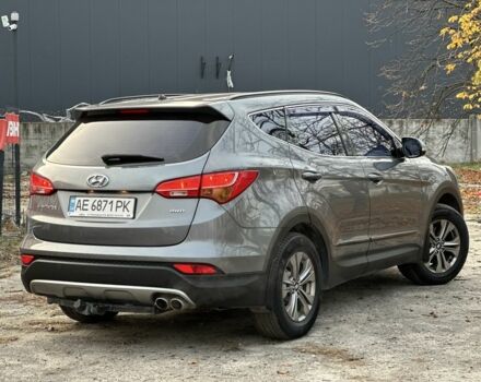 Серый Хендай Санта Фе, объемом двигателя 2.4 л и пробегом 147 тыс. км за 17399 $, фото 1 на Automoto.ua
