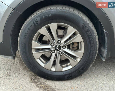 Сірий Хендай Санта Фе, об'ємом двигуна 2.4 л та пробігом 147 тис. км за 17400 $, фото 41 на Automoto.ua