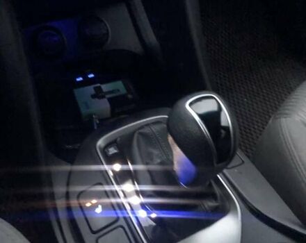 Серый Хендай Санта Фе, объемом двигателя 2.4 л и пробегом 191 тыс. км за 15000 $, фото 13 на Automoto.ua