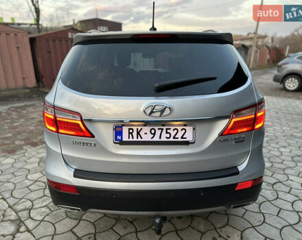 Серый Хендай Санта Фе, объемом двигателя 2.2 л и пробегом 162 тыс. км за 20300 $, фото 14 на Automoto.ua