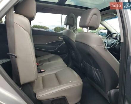 Серый Хендай Санта Фе, объемом двигателя 3.3 л и пробегом 168 тыс. км за 2200 $, фото 10 на Automoto.ua