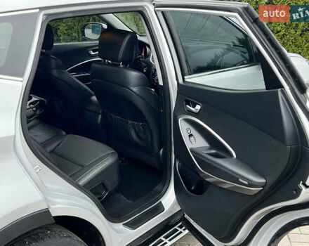 Серый Хендай Санта Фе, объемом двигателя 2 л и пробегом 194 тыс. км за 17900 $, фото 26 на Automoto.ua