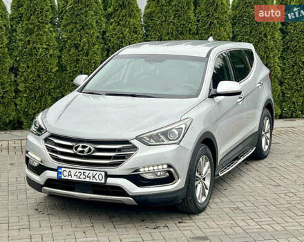 Серый Хендай Санта Фе, объемом двигателя 2 л и пробегом 194 тыс. км за 17900 $, фото 5 на Automoto.ua