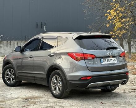 Серый Хендай Санта Фе, объемом двигателя 2.4 л и пробегом 147 тыс. км за 17399 $, фото 4 на Automoto.ua