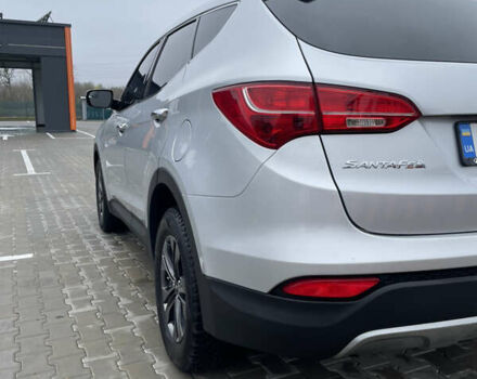 Серый Хендай Санта Фе, объемом двигателя 2.36 л и пробегом 183 тыс. км за 13800 $, фото 18 на Automoto.ua